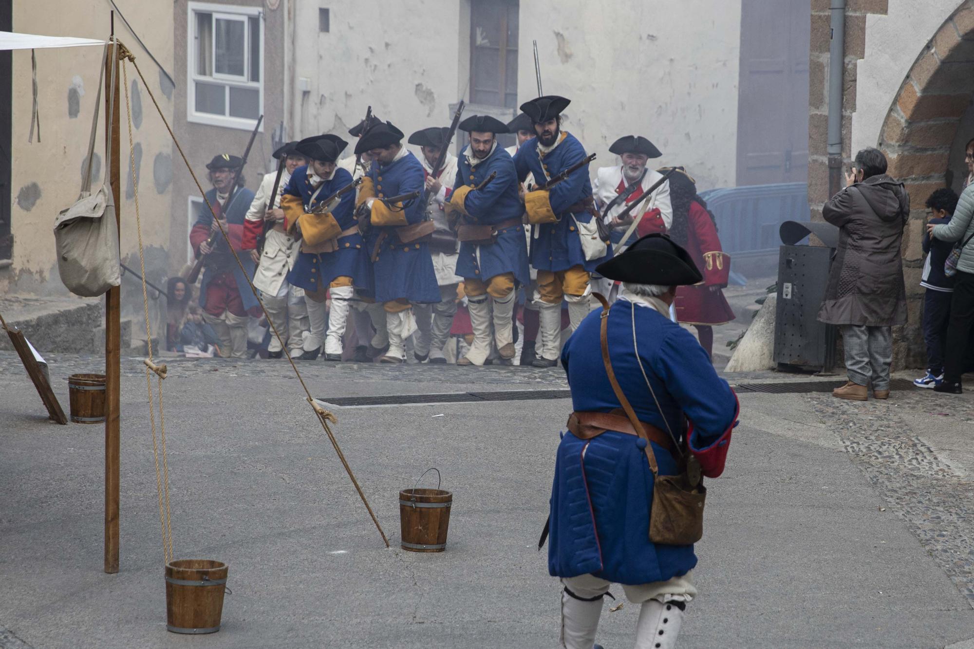 Arbúcies recrea el tradicional Combat de fa més de 300 anys