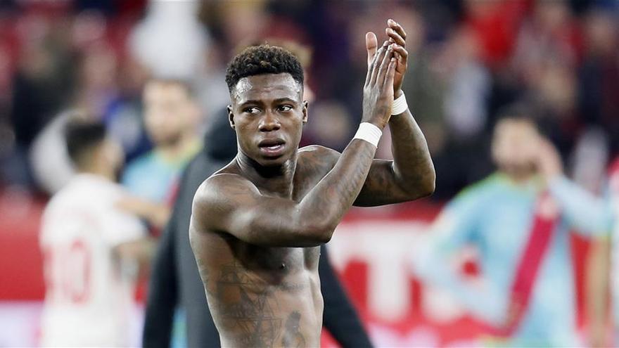 El Sevilla vende a Promes al Ajax por 15,7 millones de euros