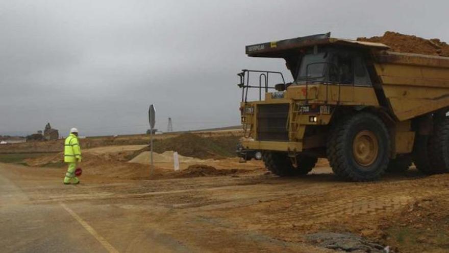 Obras de la autovía entre Zamora y Benavente.