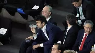 Piqué se disculpa tras la polémica de la fuente de la plaza del Obispo: "Me une una gran relación con el alcalde. Le tenemos gran respeto"