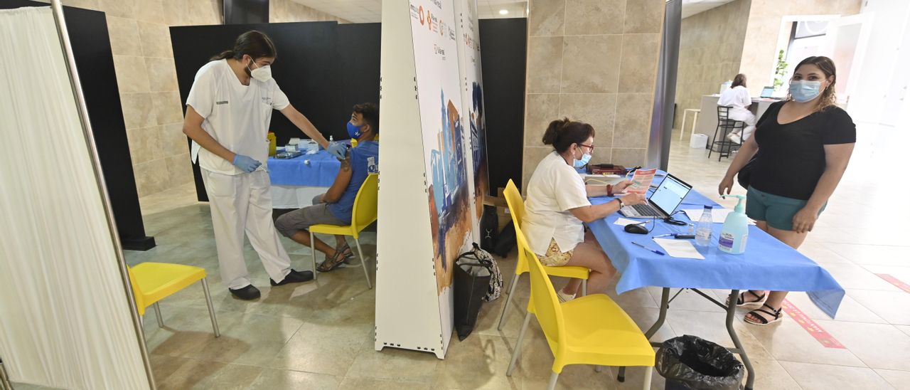 En el Estadio de la Cerámica de Vila-real ya se han realizado otras campañas de vacunación contra el covid-19.