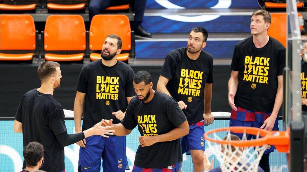 El Barça lució una camiseta en apoyo a George Floyd