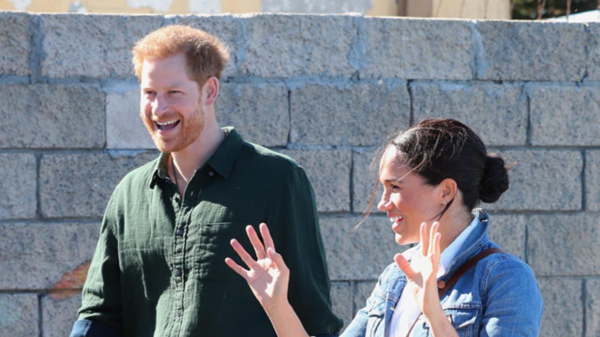 Meghan Markle y el príncipe Harry, en vaqueros