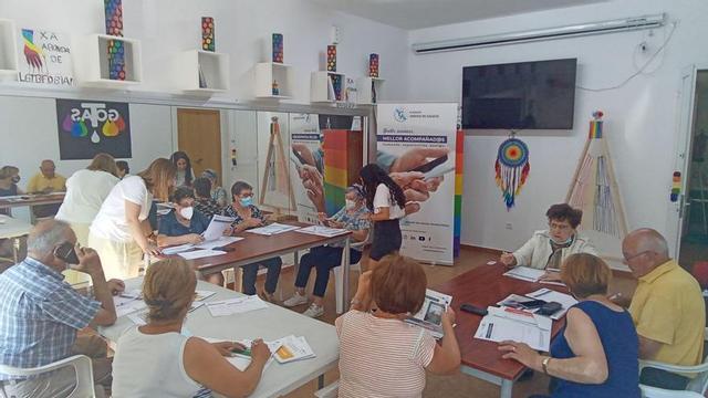 Un momento del curso de Amigos de Galicia en Ribadumia. | // CEDIDA