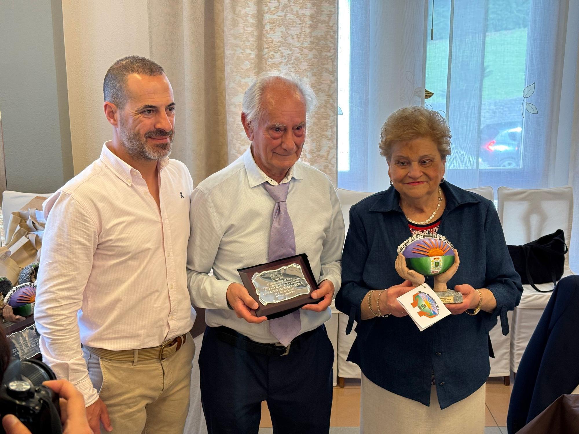 El Hogar del Pensionista de El Berrón celebra su comida anual