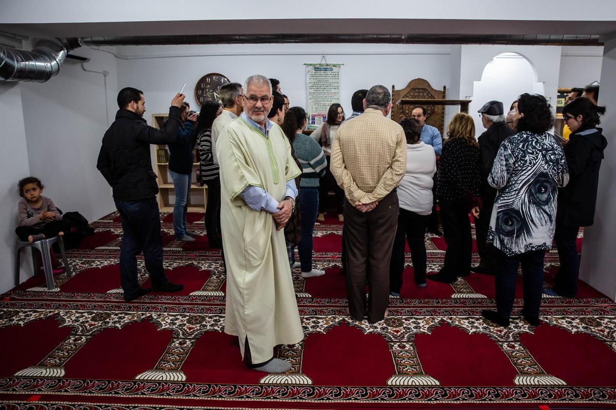 Els acusats per atacar una mesquita a Barcelona ultimen un pacte per evitar la presó