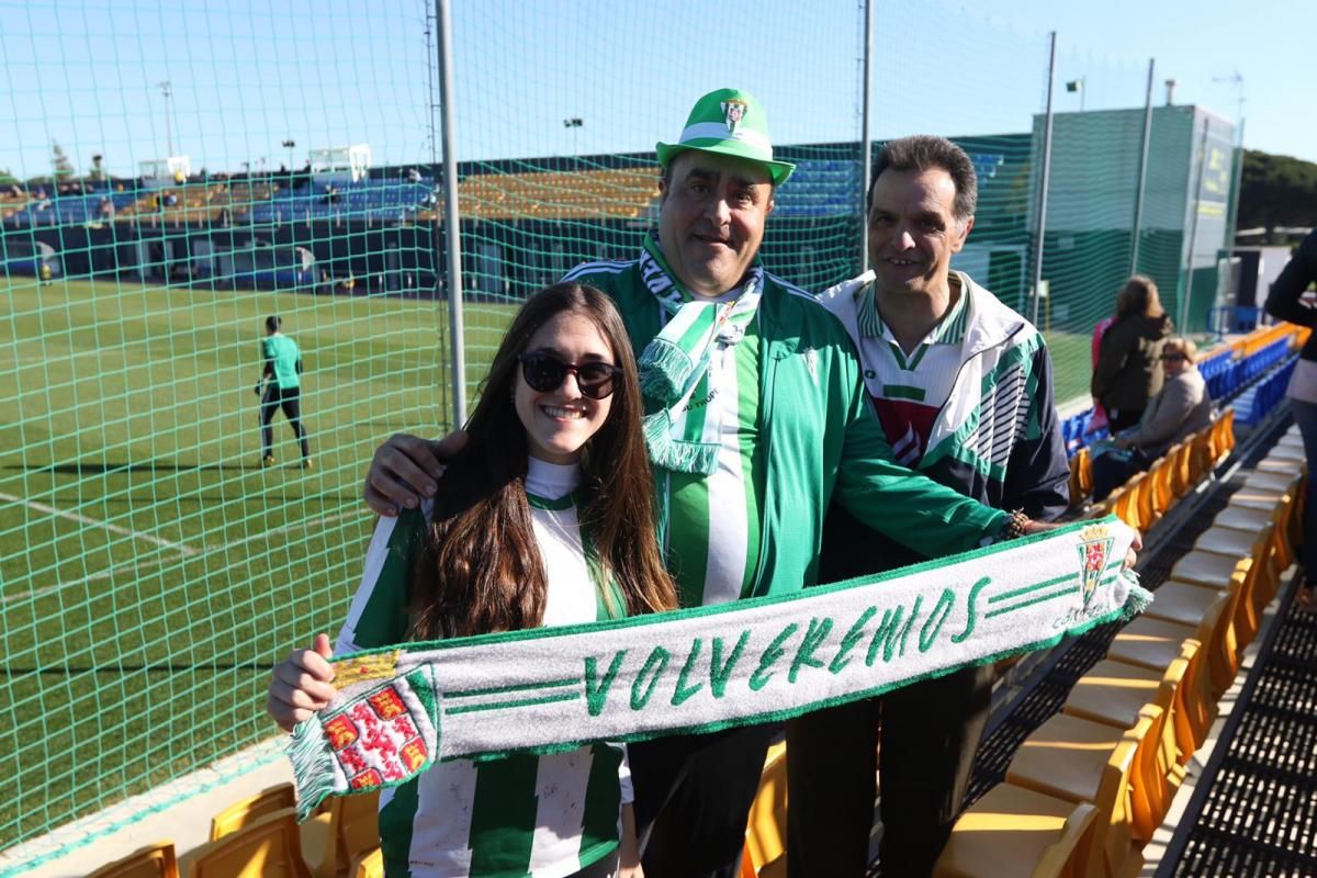 La afición cordobesista, con su equipo en Cádiz