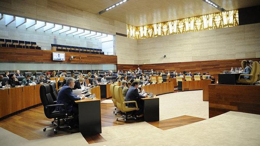 La Junta pide más recursos para políticas sociales y el PP responde que están en los presupuestos