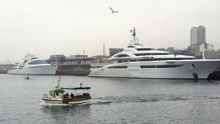 El &quot;Yas&quot; pulveriza todos los récords del puerto de Vigo