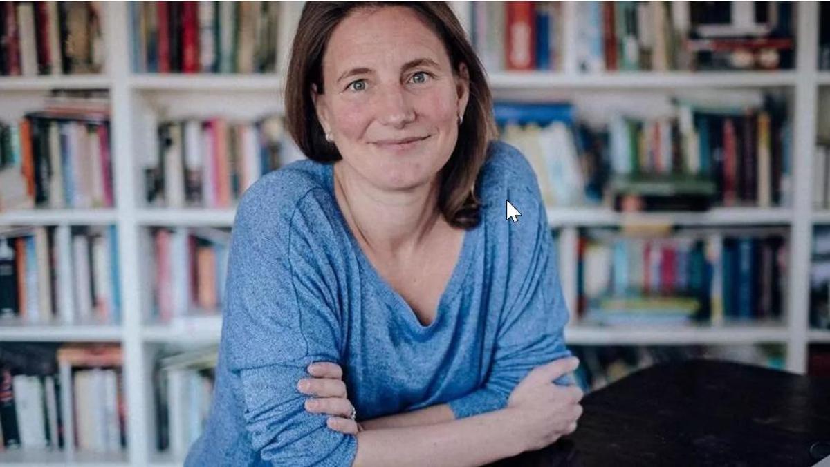 La experta en finanzas señala un escenario futuro con cotizaciones al alza y prestaciones a la baja