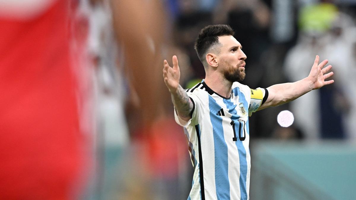 Messi celebrando su gol en la tanda de penaltis contra Países Bajos