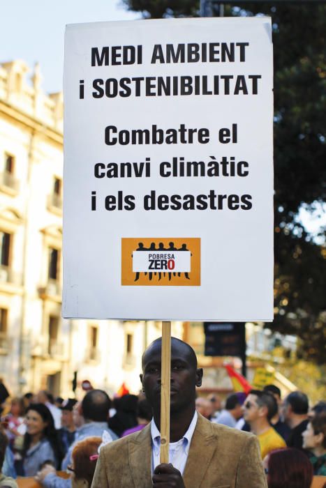 Manifestación de la plataforma Pobreza Cero en Valencia