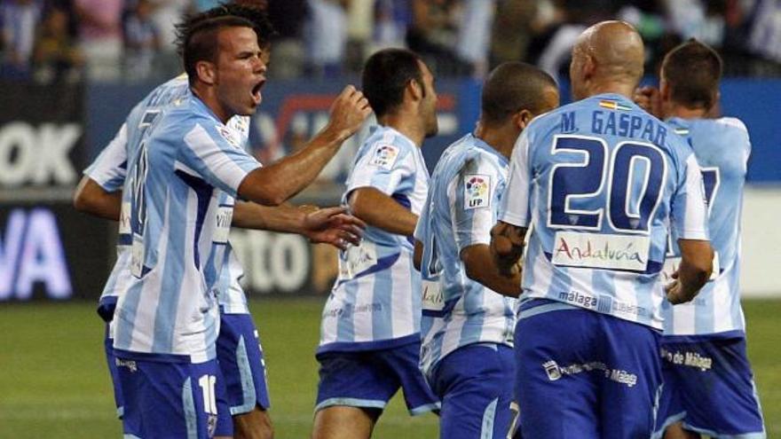 El Málaga es de los equipos que cuenta con más andaluces (siete y todos malagueños). G. Torres