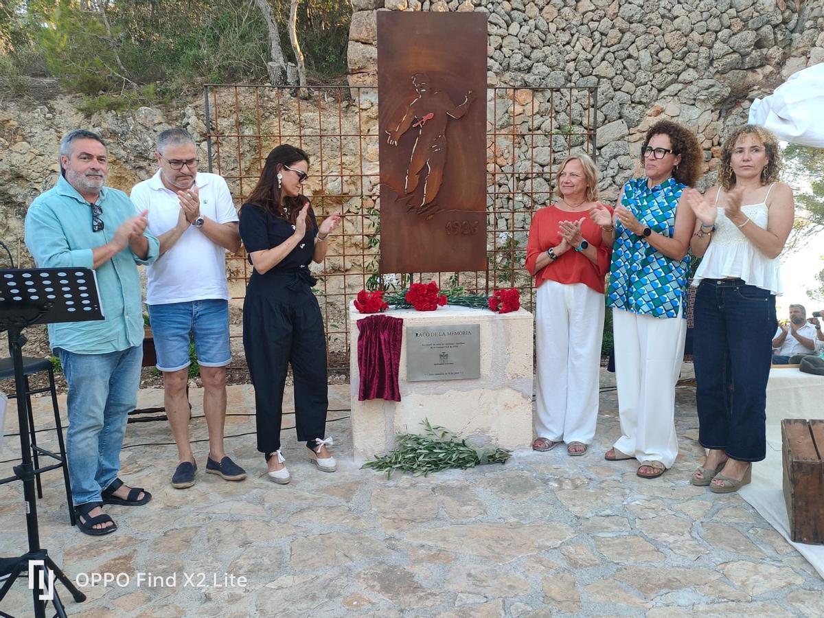 Algaida inaugura el Racó de la Memòria con un emotivo acto Algaida inaugura el Racó de la Memòria con un emotivo acto