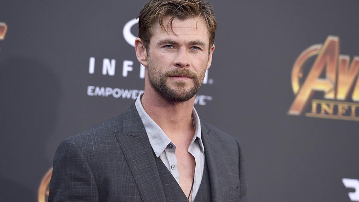 Chris Hemsworth destrozado por la muerte del productor Andrew Jack por coronavirus
