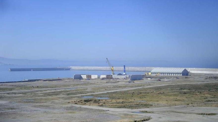 Vista general de Punta Langosteira, donde se ubica el puerto exterior.