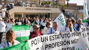 Els metges convoquen una setmana al mes de vaga a partir del febrer