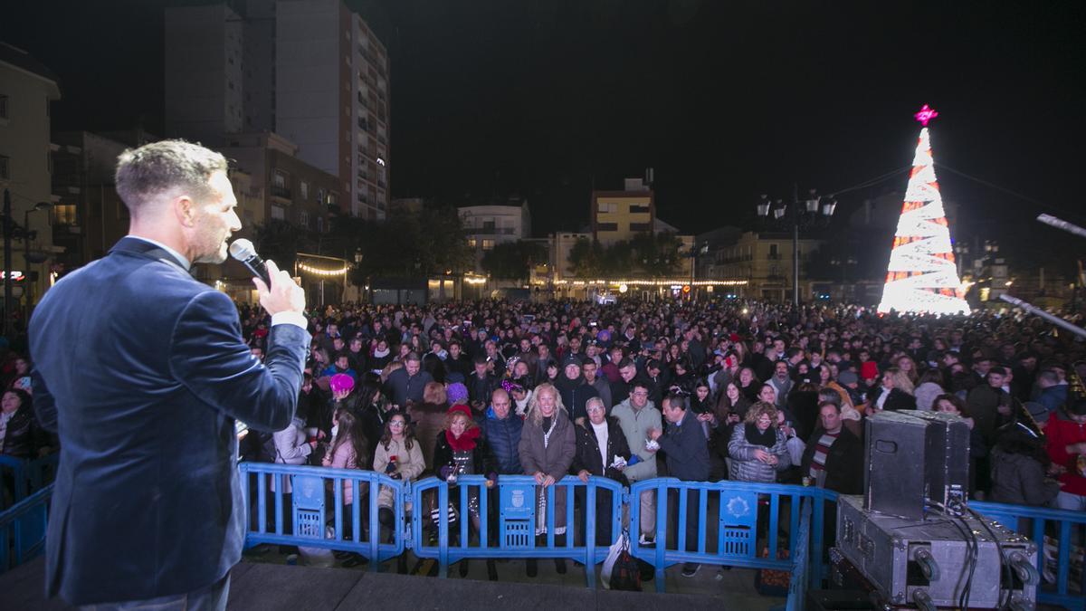 Una imagen de la última fiesta de Nochevieja que se celebró en Gandia, el 2019