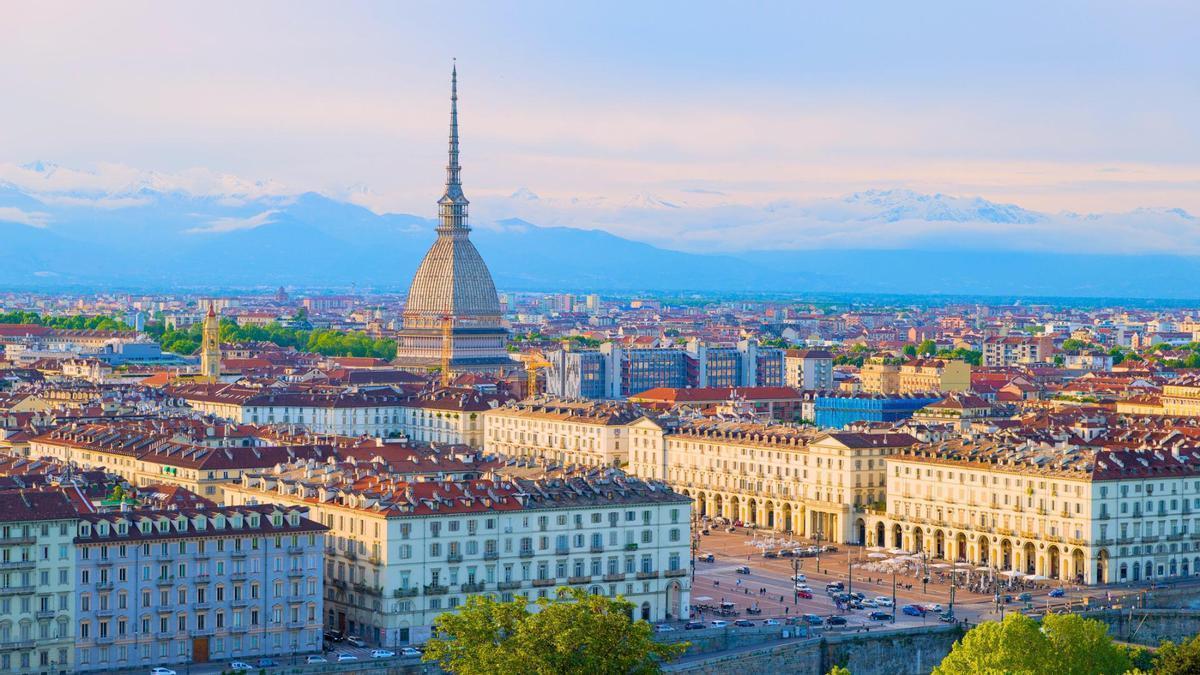 Turín se reafirma como la primera capital de Italia con su belleza, tradición e historia.