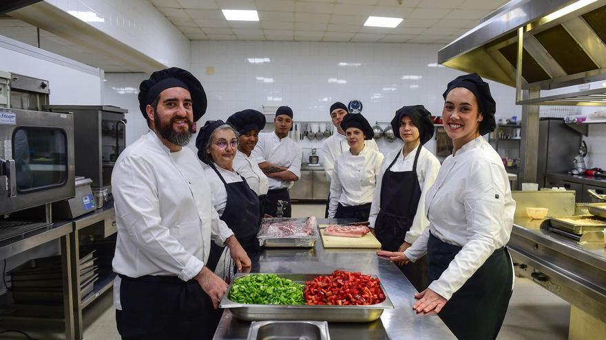 Una escuela en Plasencia para volar en la cocina