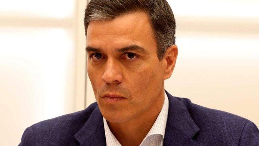 ¿Cuántos votos necesita Pedro Sánchez en la votación de investidura de hoy?