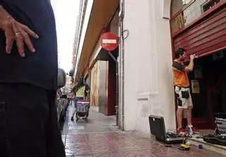 Inyectan pegamento en las cerraduras de una veintena de comercios y edificios