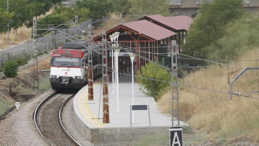 El tren de cercanías y otros 25 proyectos más echarán a andar este año