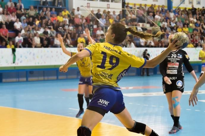 07-04-2019 TELDE. Ida de las semifinales de la Challenge Cup entre el Rocasa de Gran Canaria y el Kristianstad Handboll de Suecia  | 07/04/2019 | Fotógrafo: Andrés Cruz