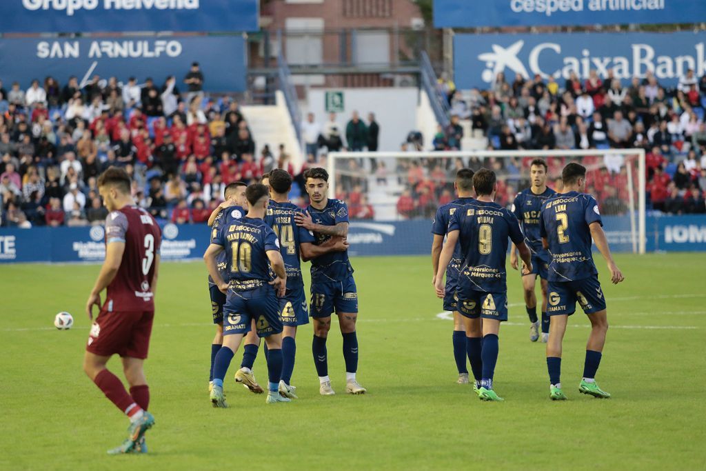 Todas las imágenes del encuentro entre el UCAM Murcia y el Cádiz B