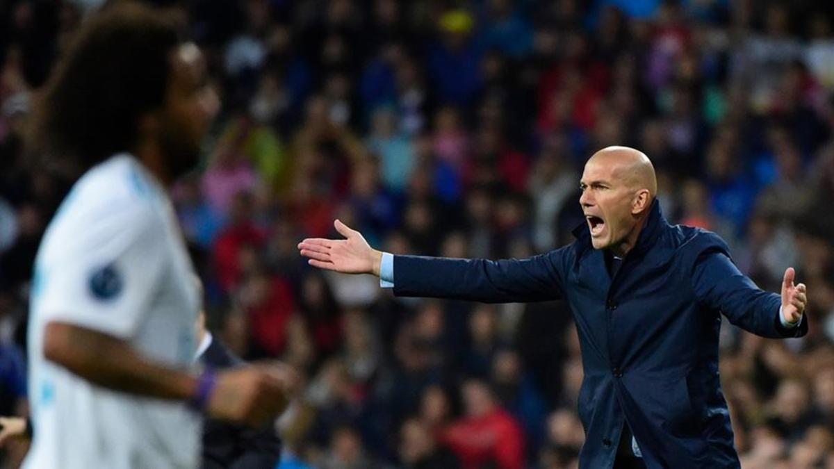 Zidane, en un momento del encuentro disputado en Madrid