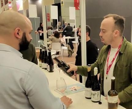 Castes se proyecta internacionalmente en la feria Slow Wine Fair