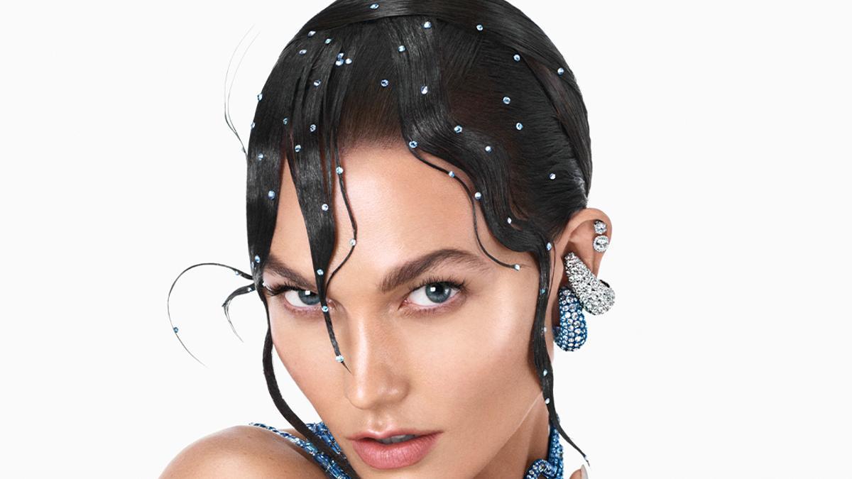 Karlie Kloss en la campaña de Swarovski primavera-verano 2024