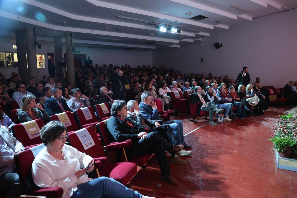 Asistentes al 10º Congreso ge UGT-PV, en la sede del sindicato.
