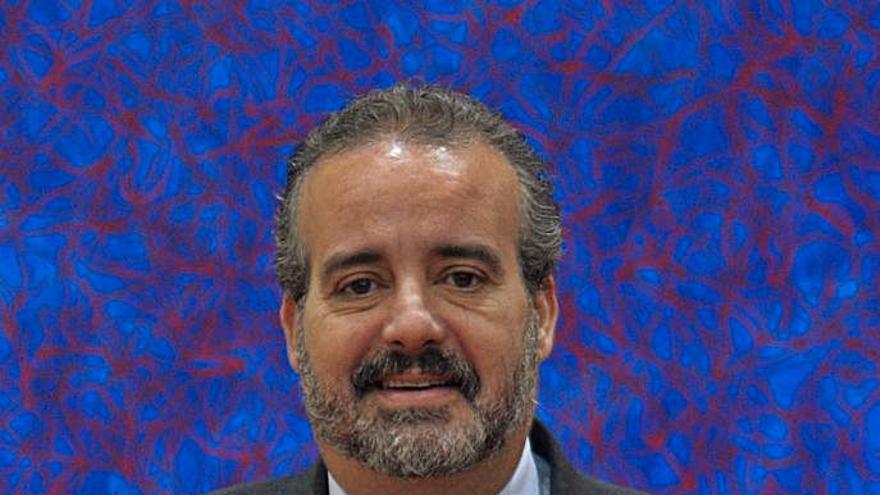 El rector de la ULPGC y candidato, Rafael Robaina. | | LP/DLP