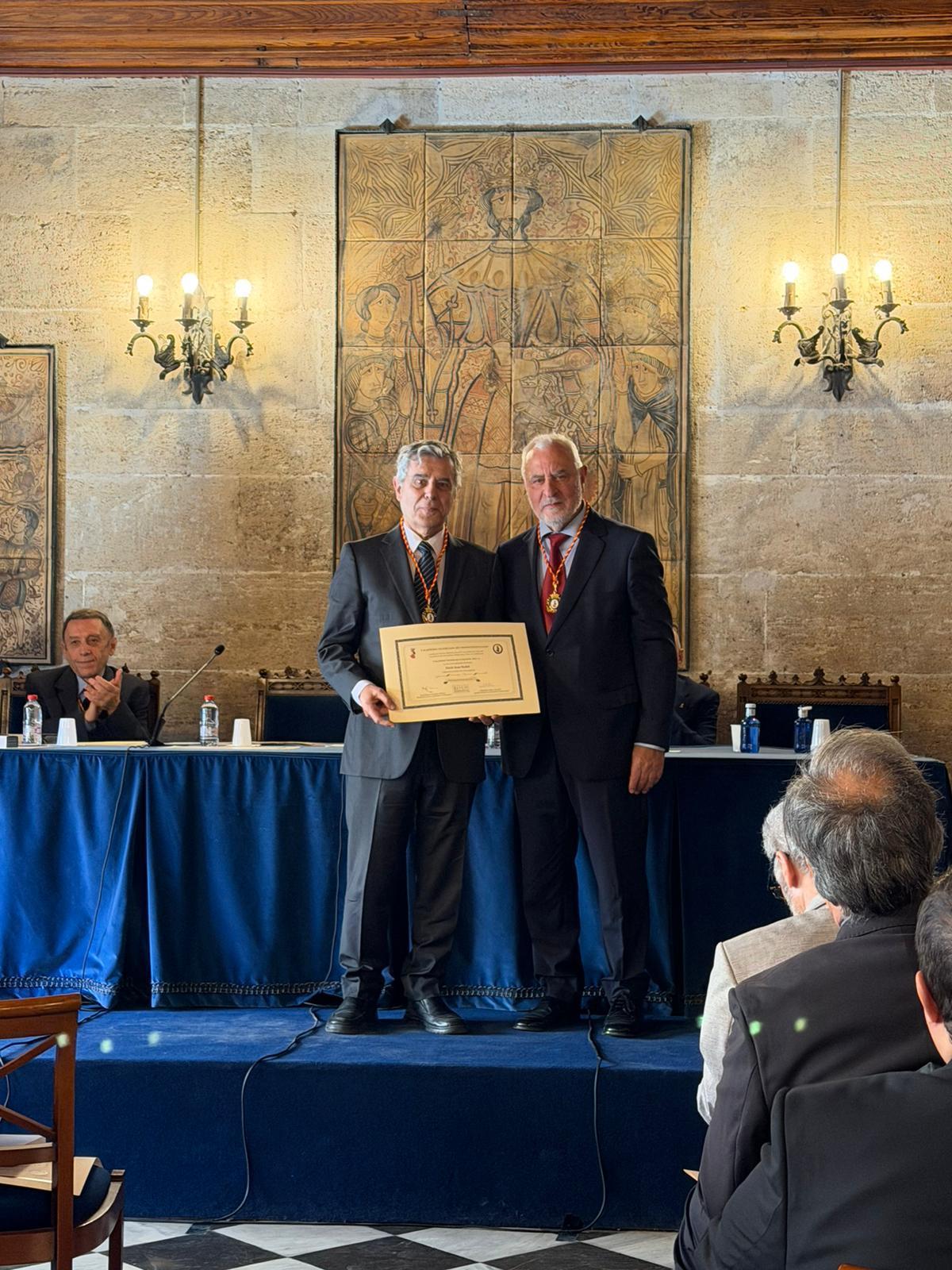 Enric Juan Redal se incorpora como miembro de la Academia Valenciana de Cronistas Oficiales.