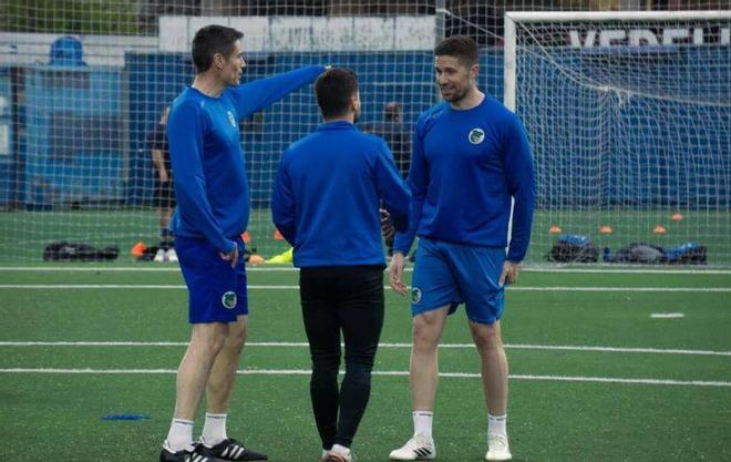 Albert Serra i Andreu Fontàs, durante un entrenamiento en el Municipal de Banyoles.