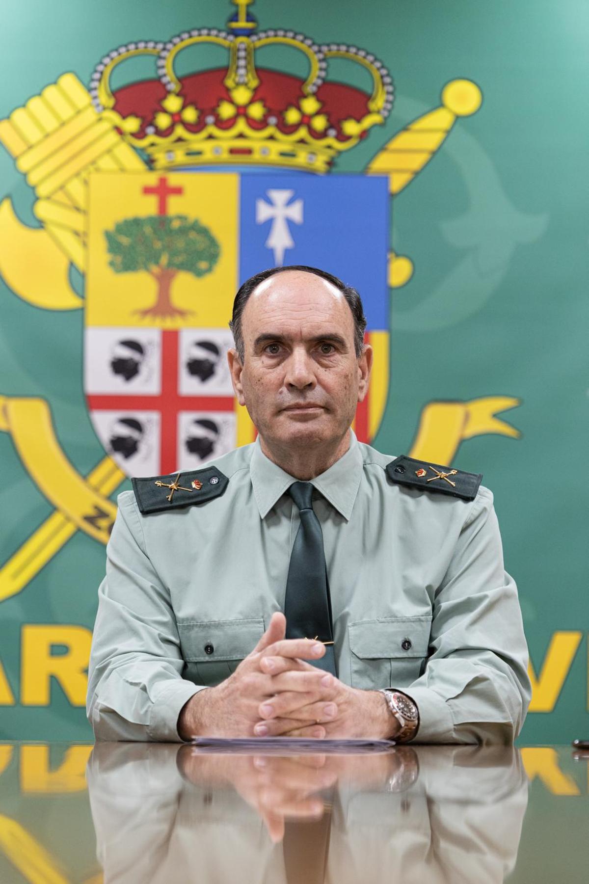 El exgeneral Jefe de la VIII Zona de la Guardia Civil de Aragón, Francisco Javier Almiñana, antes de la entrevista con este diario.