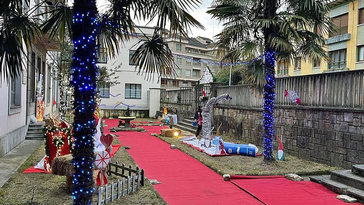 Turón engalana la Navidad |