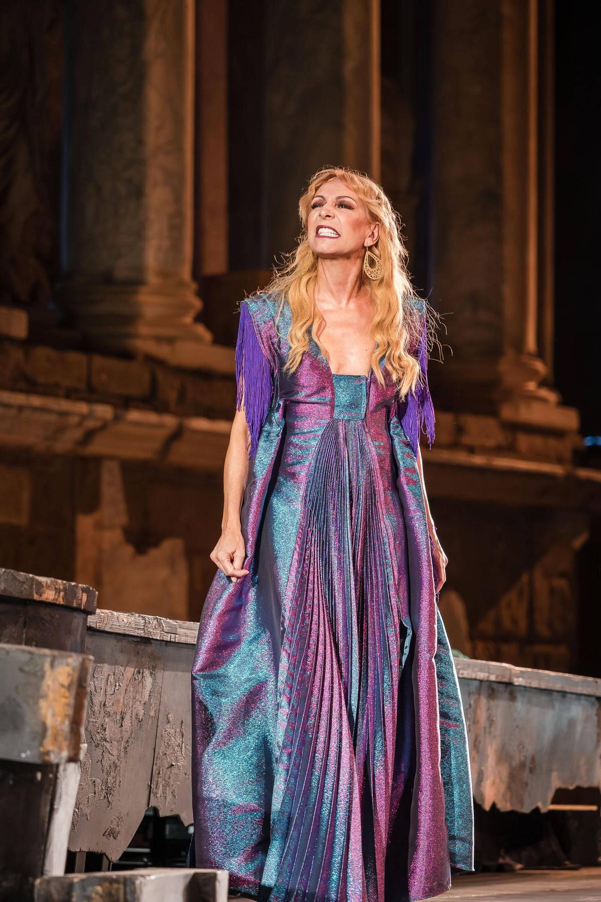 El Teatro Romano de Mérida acoge la puesta en 'Electra' El Teatro Romano de Mérida acoge la puesta en 'Electra'