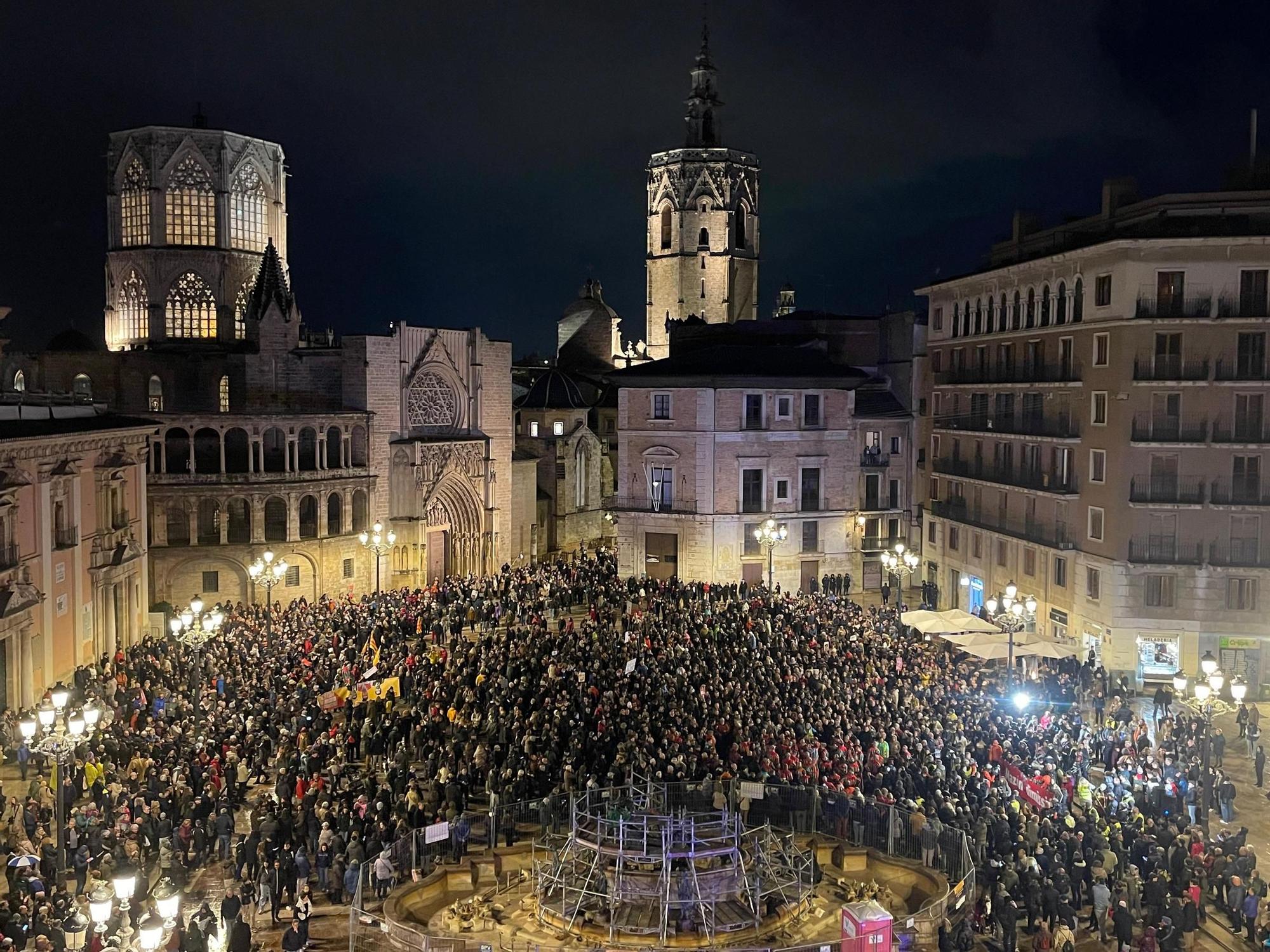 La cuarta manifestación contra Mazón por la gestión de la dana, en imágenes