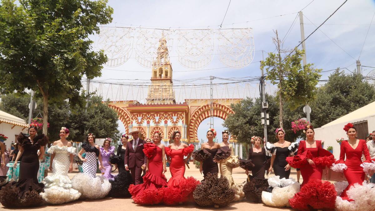 Ambiente de domingo en la Feria de Córdoba.