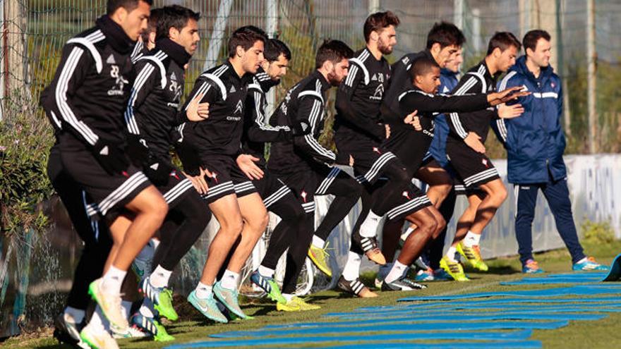 Entrenamiento este lunes en A Madroa, //A. Irago