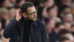 Rosenior, sobre la multa al Chelsea: No es una distracción negativa