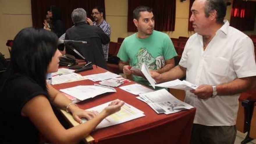 Un momento de la asamblea de CC OO celebrada en Ibi.