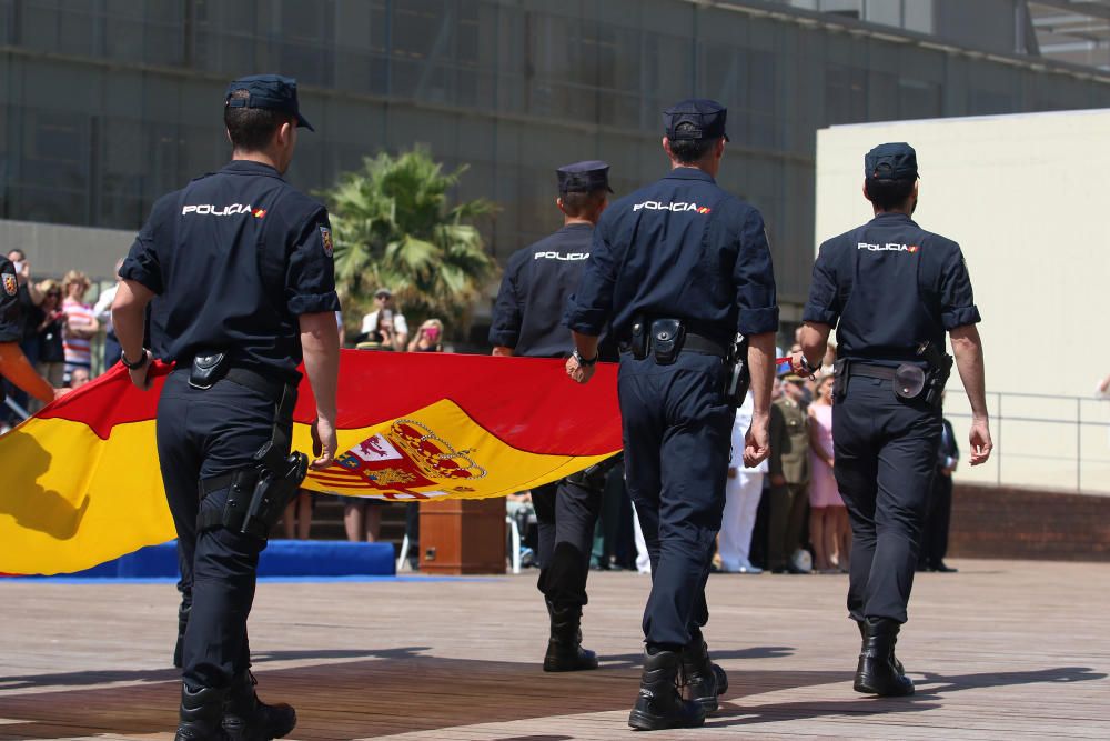 MLG 26/05/2016.-El delegado del Gobierno en Andalucía, Antonio Sanz, el vicepresidente de Diputación Francisco Salado, el comisario general de Seguridad Ciudadana, Florentino Villabona, el jefe superior de Policia de Andalucia Oriental, Jose Luis Cerviño y el responsable de la jefatura de las Unidades de Intervención Policia, Jose Miguel Ruiz, asisten al homenaje a la V Unidad de Intervención Policial.-ALEX ZEA.