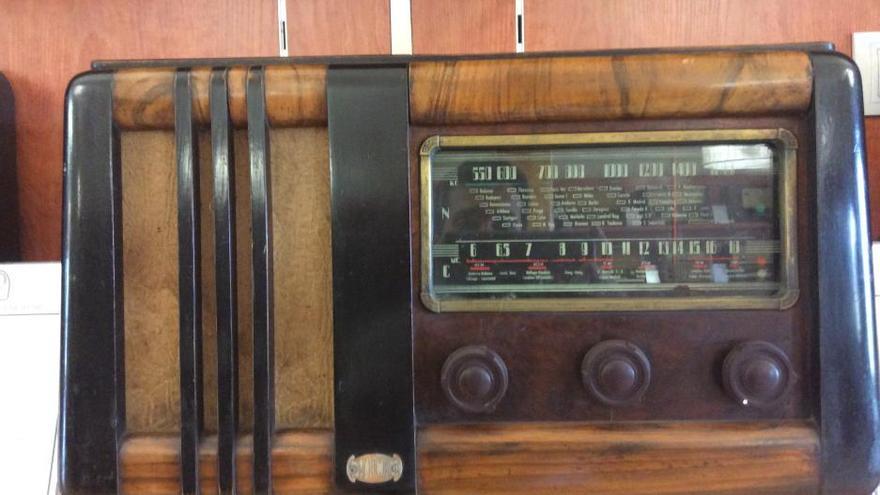 Radios que han narrado casi un siglo de historia