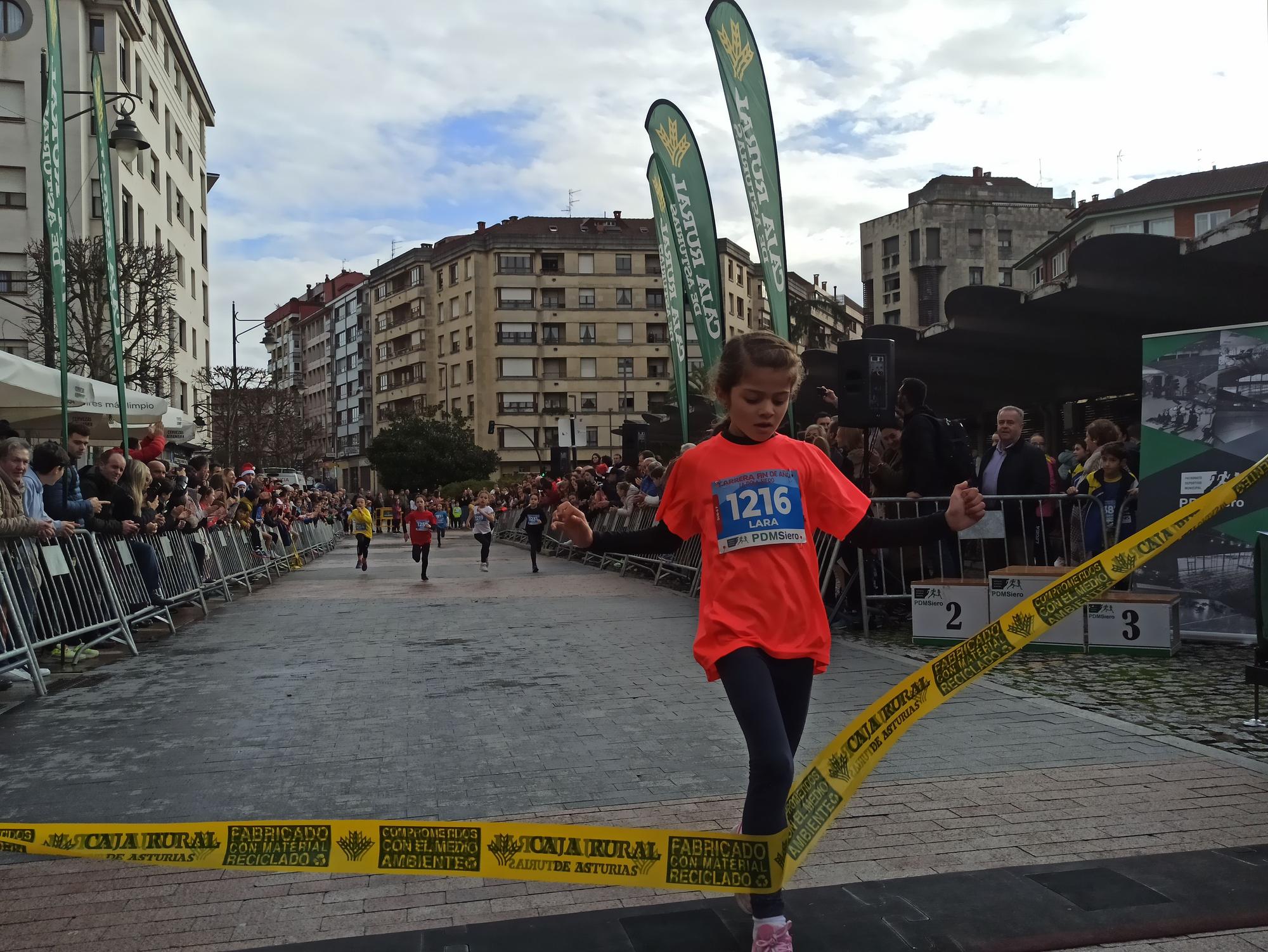 Casi 1.500 participantes disputan la carrera de Fin de Año de Pola de Siero