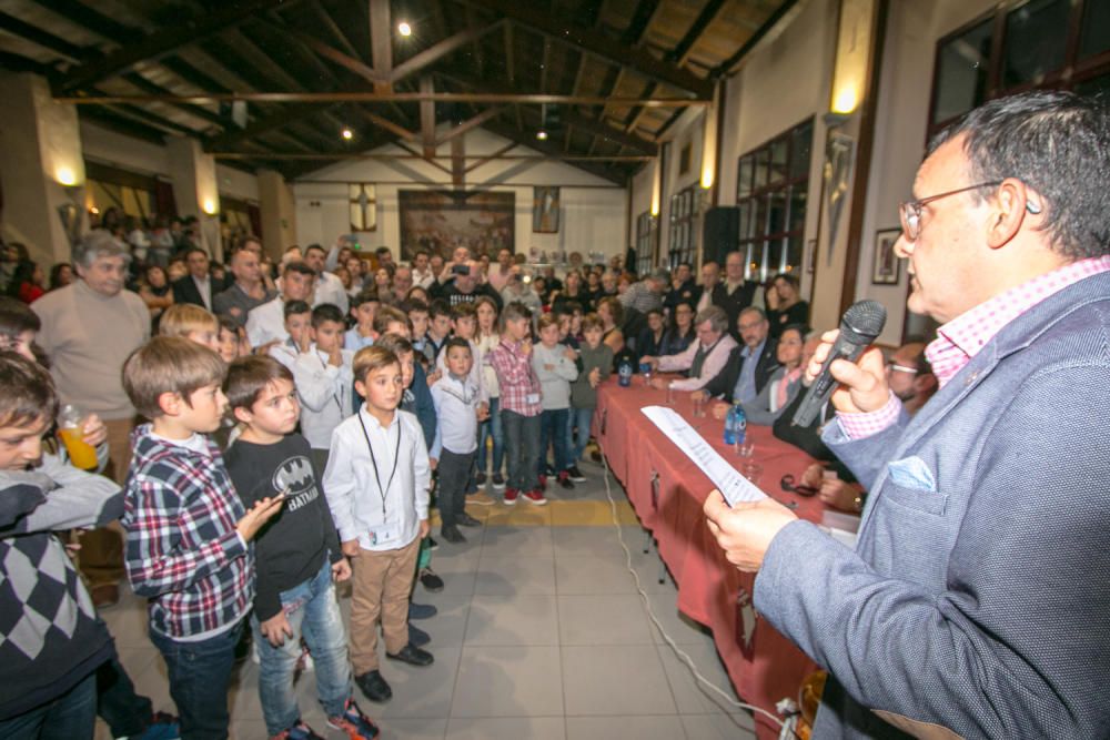 Concurso de sargentos infantiles de los Moros y Cristianos de Alcoy