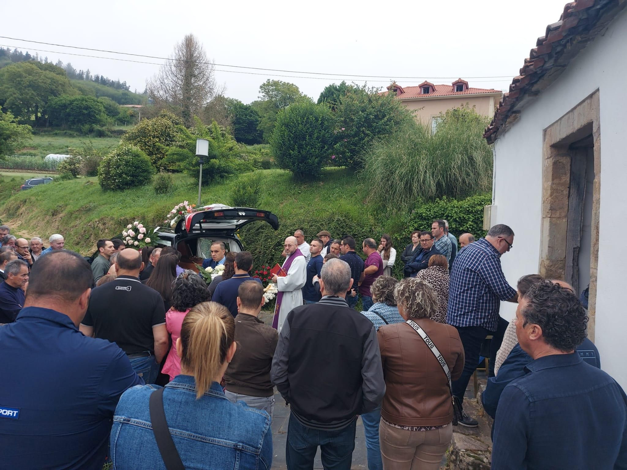 En imágenes: Funeral por Félix Manuel Arias en Sobrado (Tineo)