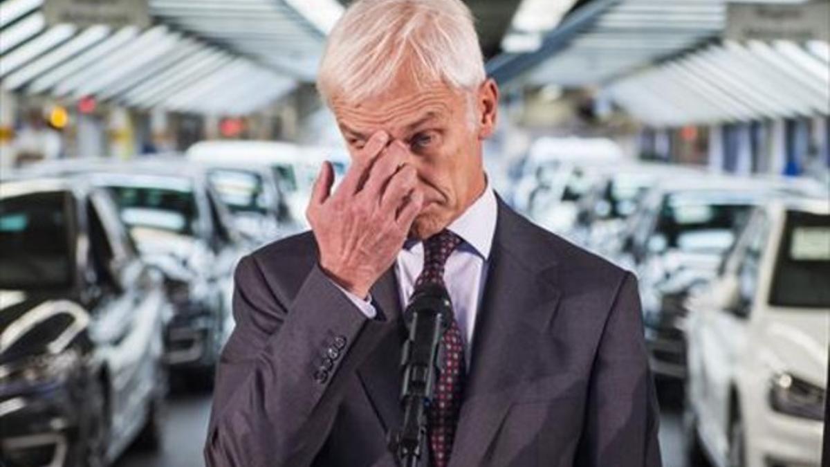 Matthias Müller, presidente de Volkswagen, en la fábrica de Wolfsburg.